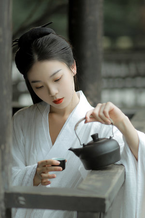 妻子出差和岳疯狂做爰小说